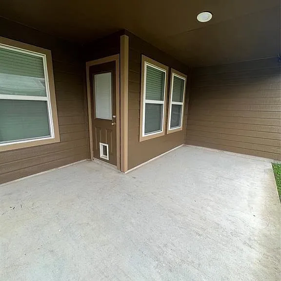 21210 Fox Hillside Way — Photo 18