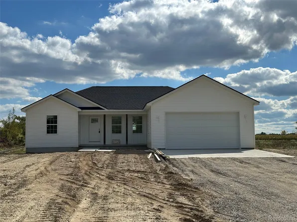7604 Church Rd, Imlay City, MI 48444