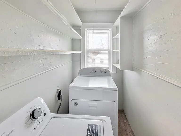 33 Juniper St #1 — Photo 11