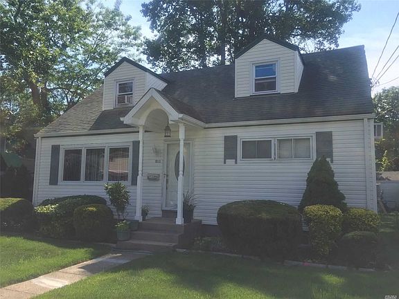 2nd image of 511 White Star Ave