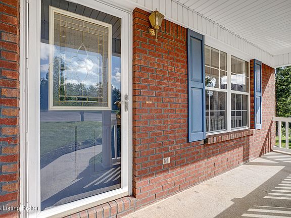 4th image of 111 Ohio Ct