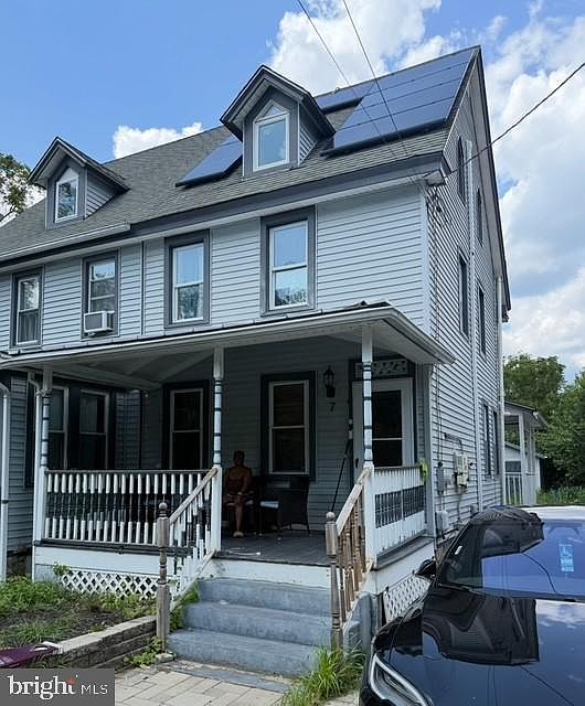 1st image of 7 Edward St