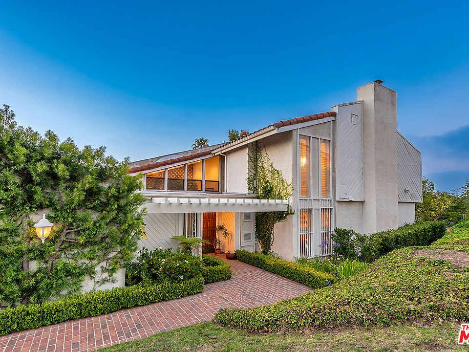 1st image of 2788 Bottlebrush Dr