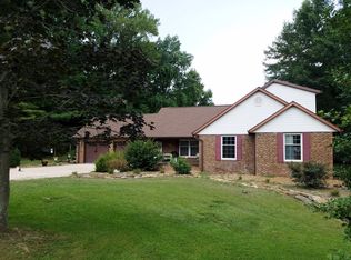 1174 E Lake Minnis Dr, Petersburg, IN 47567