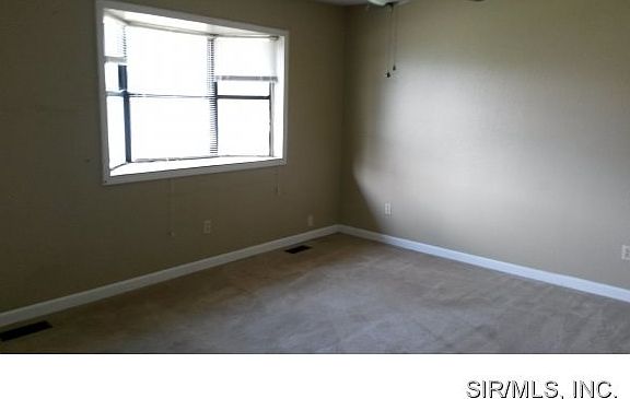 3rd image of 41 Georgetown Dr