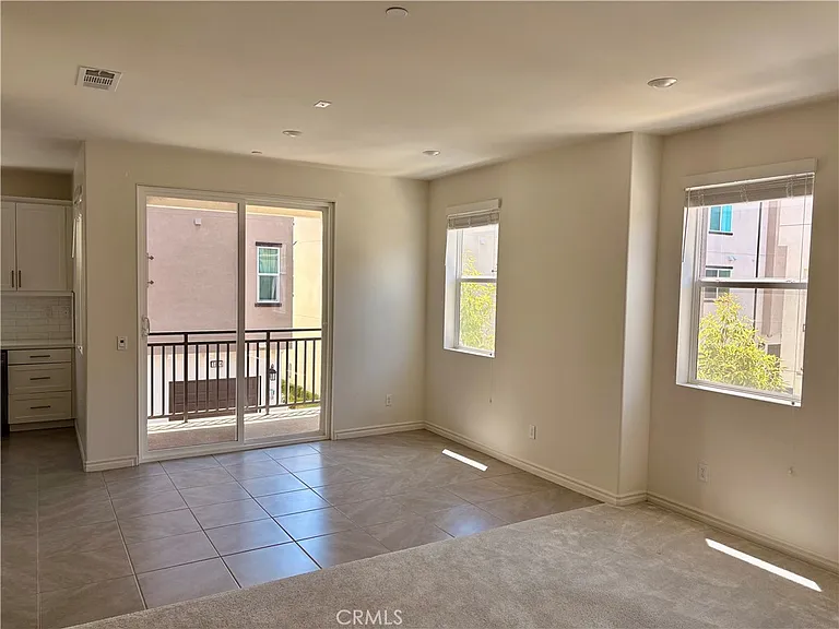 3816 Verdana — Photo 7