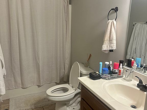 5th image of 1425 Cypress Park