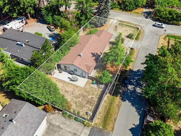 3161 Singleton Rd, Nanaimo, BC V9T 2X4