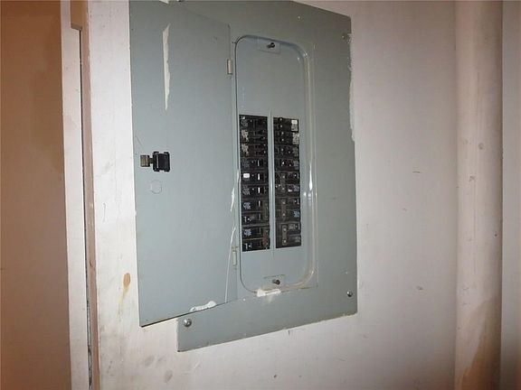 5th image of 2147-2149 N State Road 47