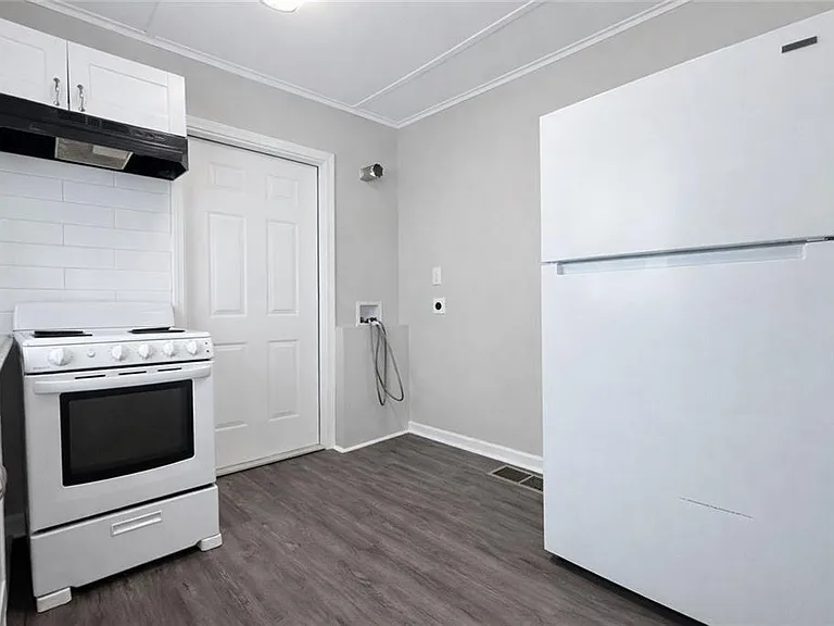 2146 Brookview Dr NE — Photo 6