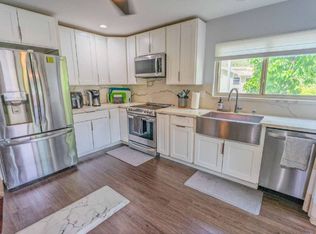 595 Hahaione St #A101, Honolulu, HI 96825