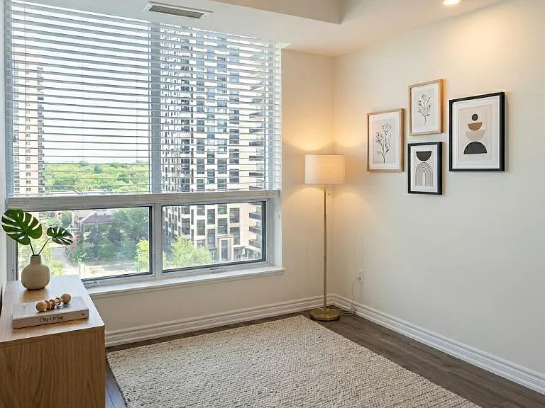 70 High Park Ave #1007 — Photo 3