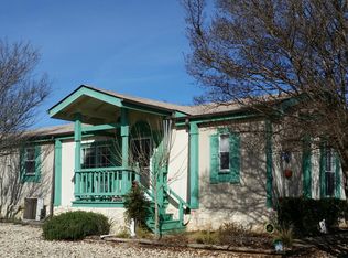 303 Live Oak St, Ingram, TX 78025