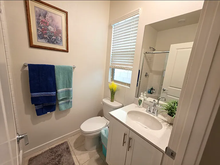 2610 E Embry Ln #B — Photo 5