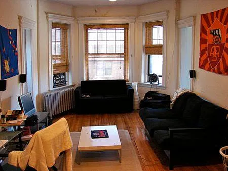 136 Hemenway St #4