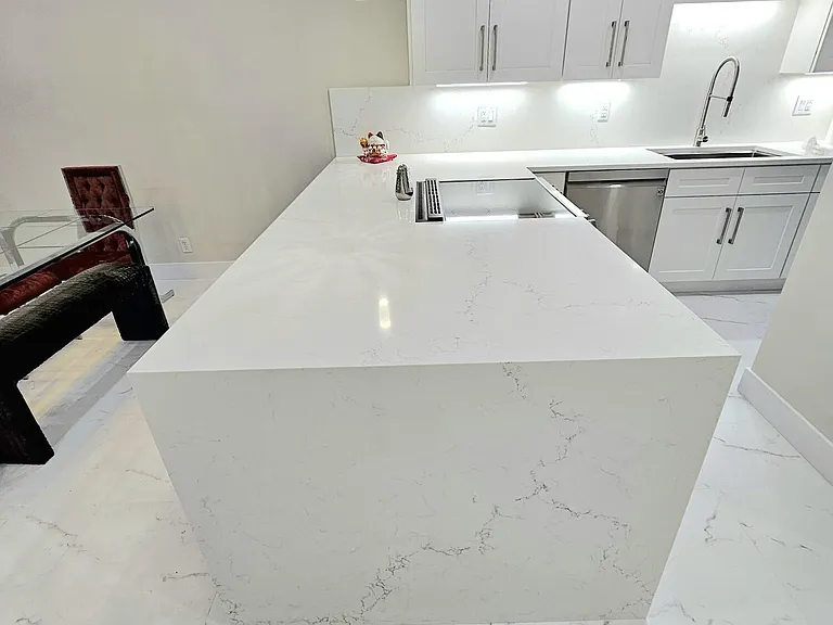 1631 NW 18th Ave #201 — Photo 4