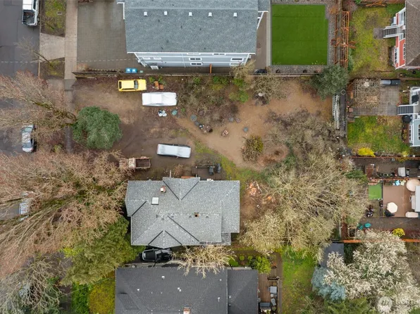 333 17th Avenue, Seattle, WA 98122