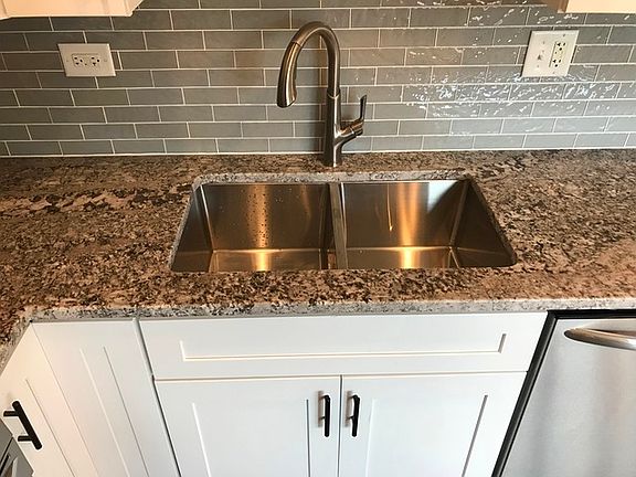 4th image of 273 Cornell Ave