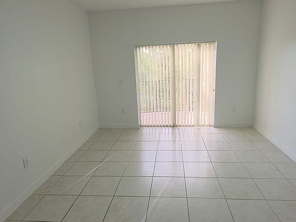 5th image of 7280 NW 114th Ave APT 305