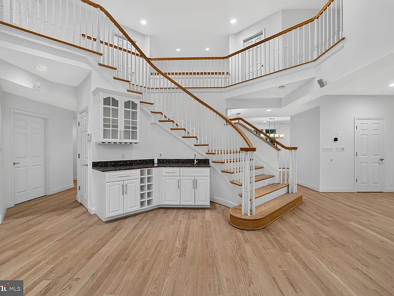 8309 Old Seven Locks Rd — Photo 13