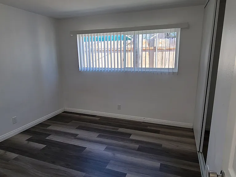 2831 College Blvd — Photo 11