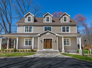 4 Benefly Rd, Towaco, NJ 07082