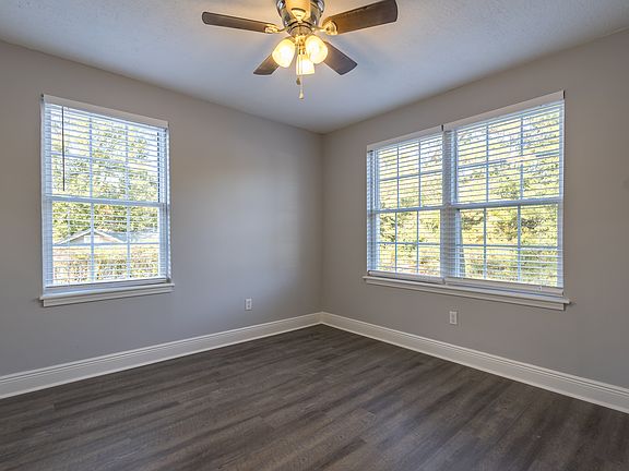 4th image of 350 S 11th Ave APT 4