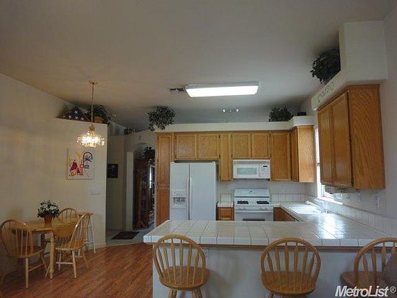 2nd image of 3201 White Canyon Way
