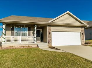 8319 Cody Dr, West Des Moines, IA 50266