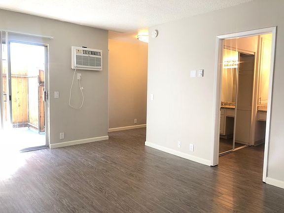 5th image of 233 S La Fayette Park Pl