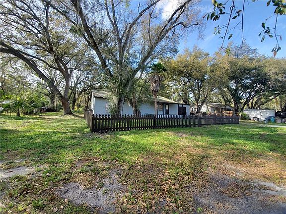 2nd image of 1472 Immokalee St