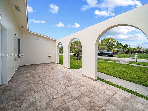 3rd image of 7305 SW 133rd Ct