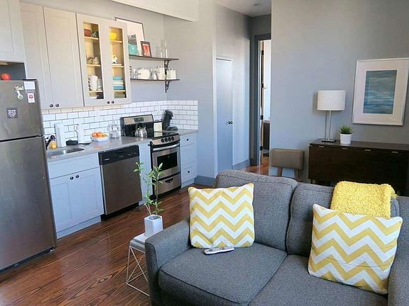 2nd image of 29 Spencer Pl #5B