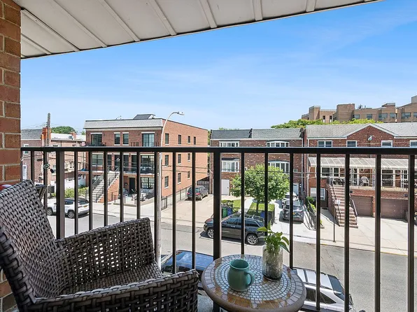 106 Battery Ave APT 301, Brooklyn, NY 11209