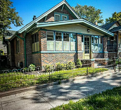 1124 Arbor St Photo 1