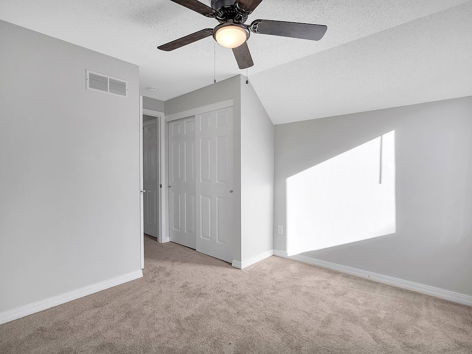 1st image of 596 Schrader Farm Dr