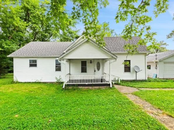 314 W Wall St, Advance, IN 46102