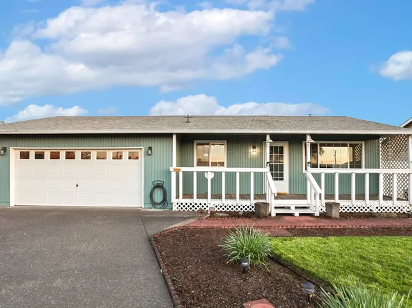 760 Gaileen Way, Harrisburg, OR 97446