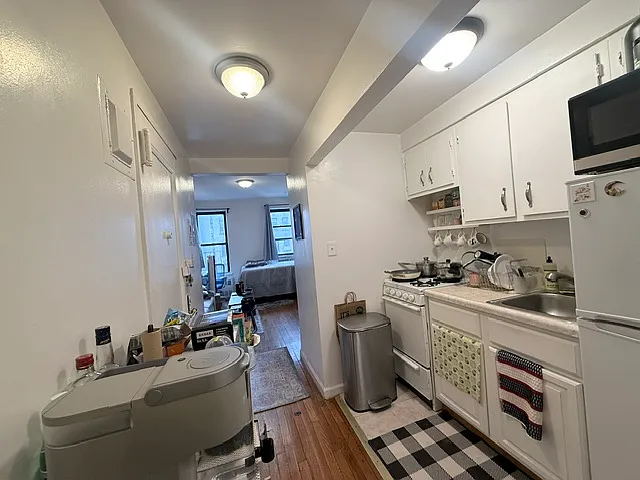 1492 2nd Ave #3C — Photo 6