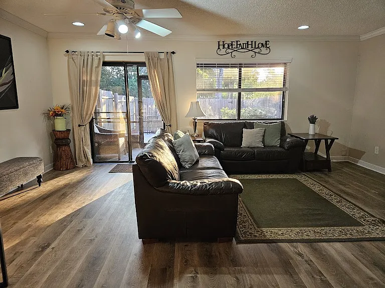 6248 Peregrine Ct — Photo 15