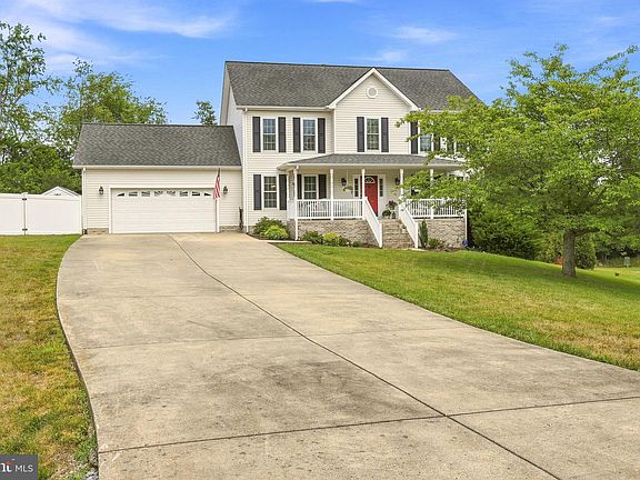 5th image of 107 Dell Ct