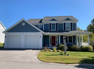 6 Reid Ln, Cumberland, ME 04021