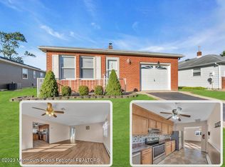 305 Port Royal Dr, Toms River, NJ 08757