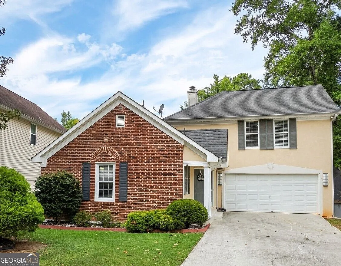 3 bed, 2.0 bath, 1434 sqft, $2,200 — Photo 1