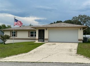 5627 W Justin Ct, Homosassa, FL 34448