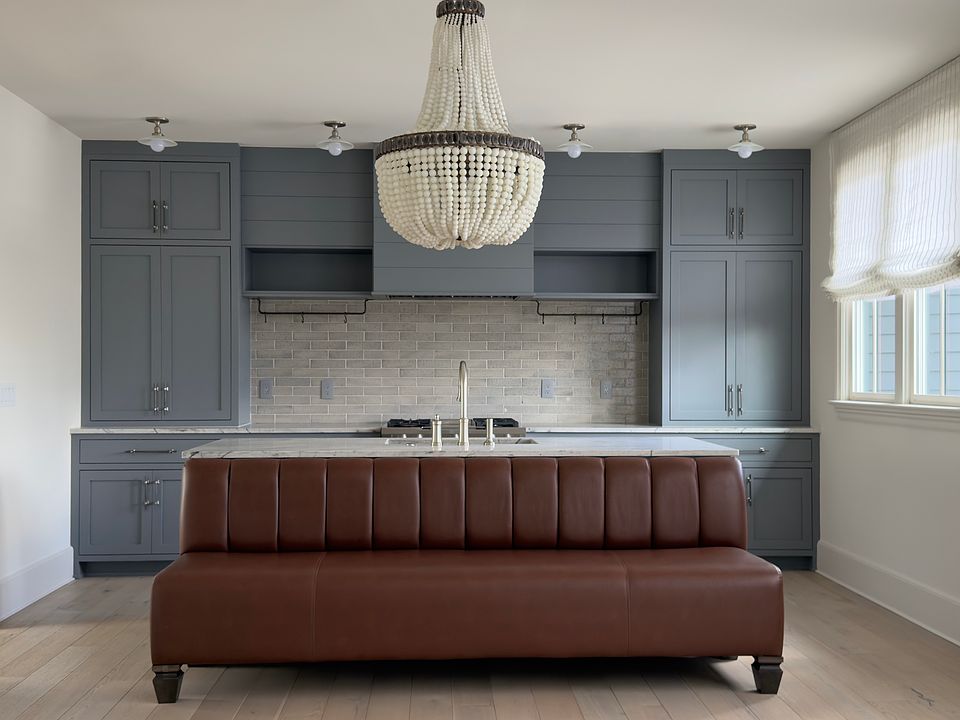 Eat-in Kitchen/Dining with built-in banquette