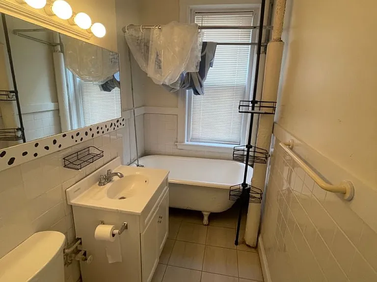 11 Barrows St #S1 — Photo 4
