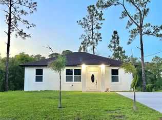 5023 NE Tradewinds Cir, Labelle, FL 33935