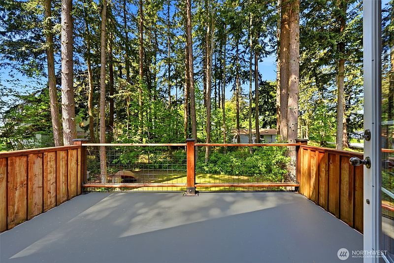 5th image of 33 G Mukilteo Way