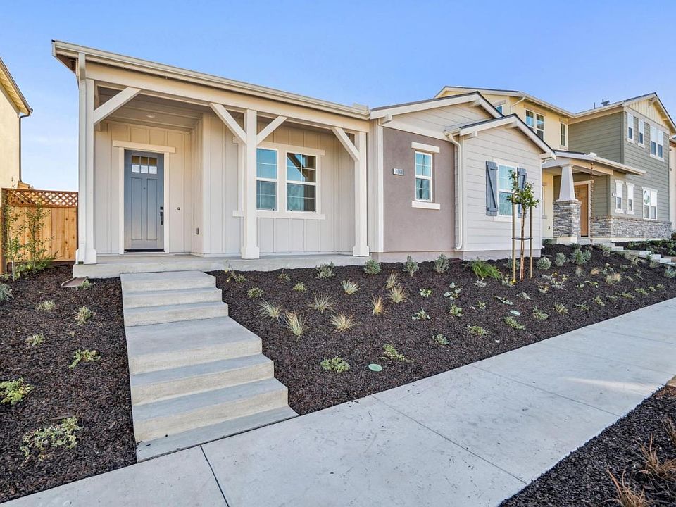 1st image of 3068 El Capitan Dr
